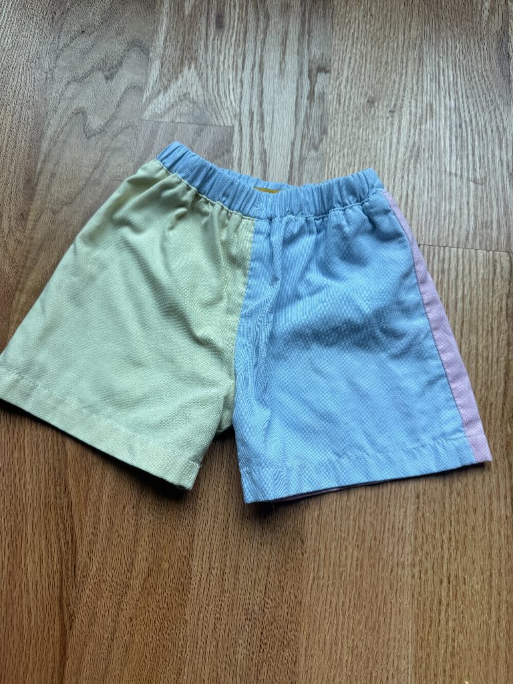 The Beaufort Bonnet Company (TBBC) Sheffield Color Block Shorts 4T